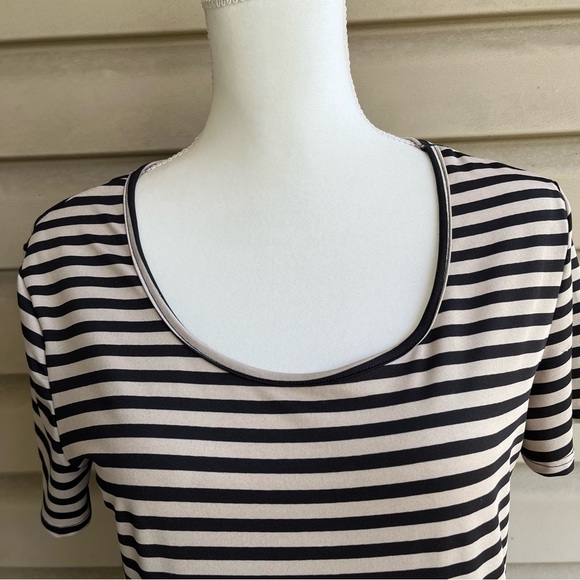 •Kim Rogers• Jersey Knit Striped Dress - Size Medium Petite - Picture 3 of 7